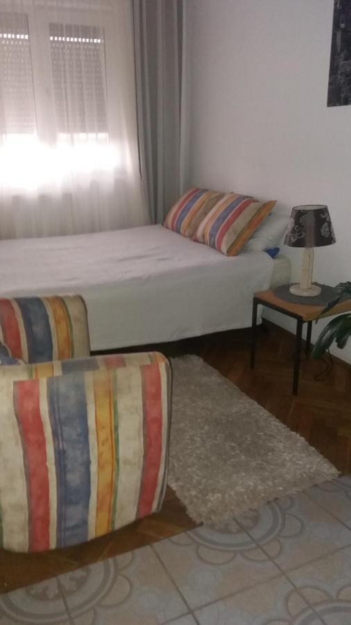 Jorali Lägenhet Oradea Exteriör bild