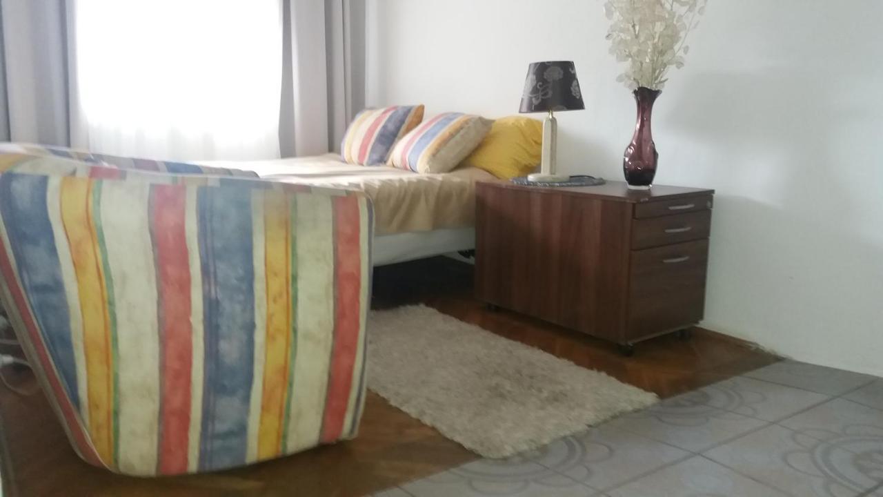 Jorali Lägenhet Oradea Exteriör bild
