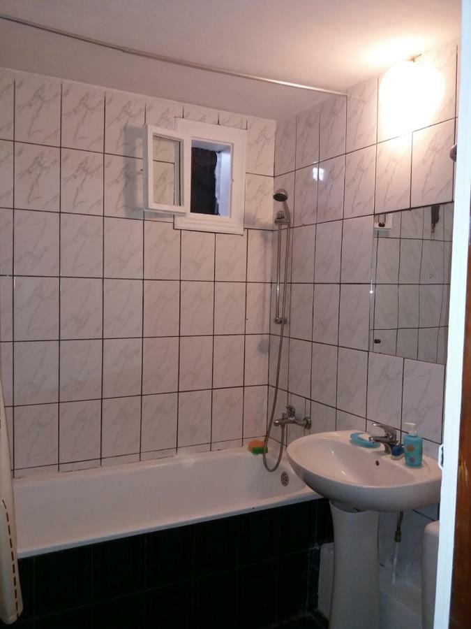 Jorali Lägenhet Oradea Exteriör bild
